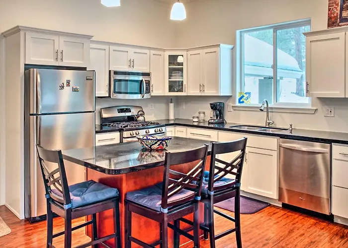 Сasa de vacaciones Flagstaff Family Retreat W/ Patio & Mountain Views