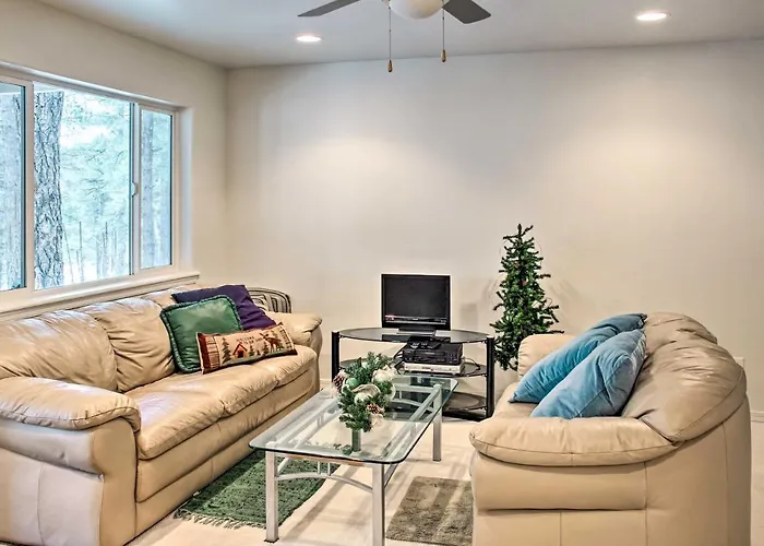 Flagstaff Family Retreat W/ Patio & Mountain Views Сasa de vacaciones Mountainaire